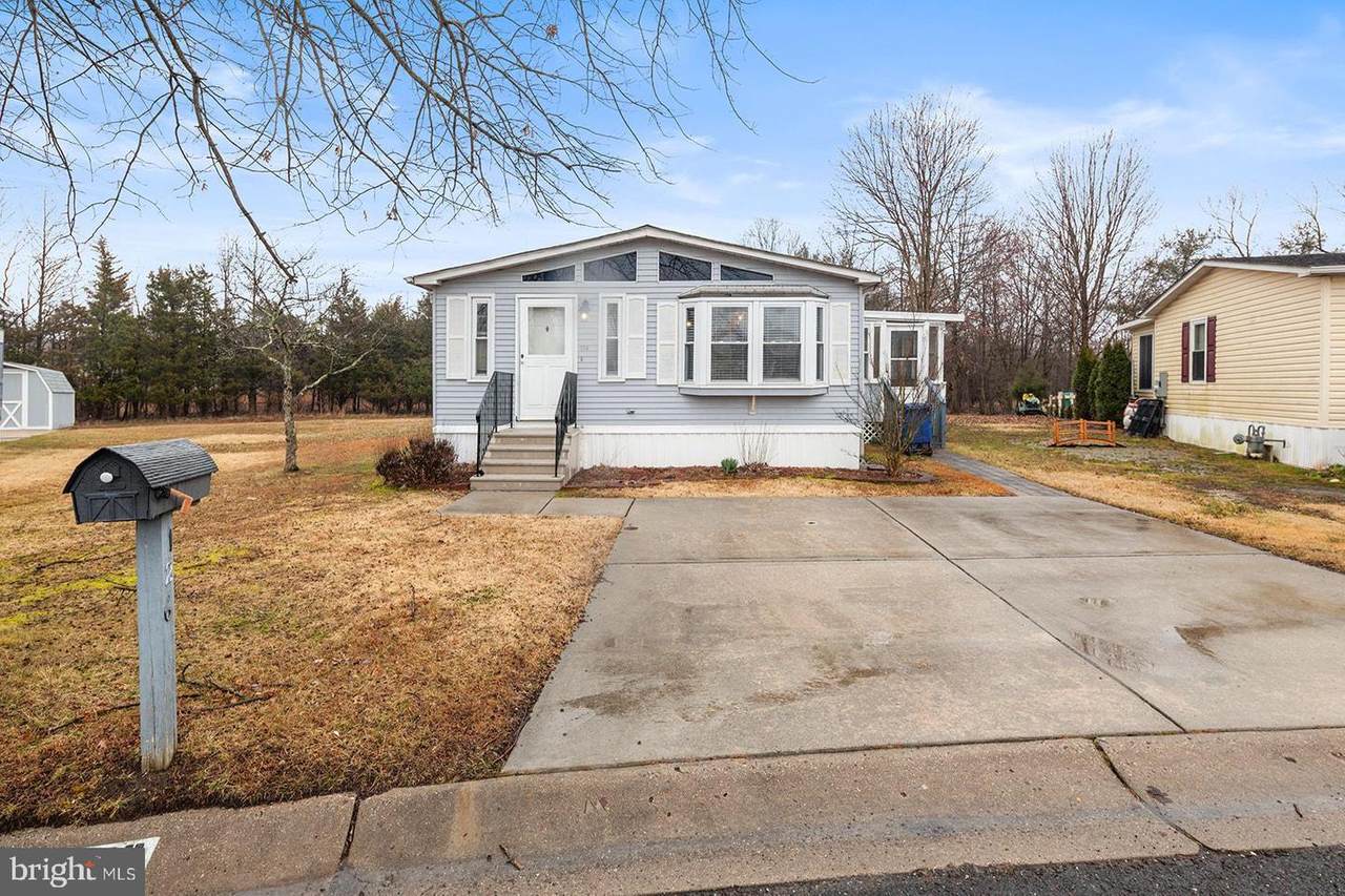 126 Pond Dr - Photo 1