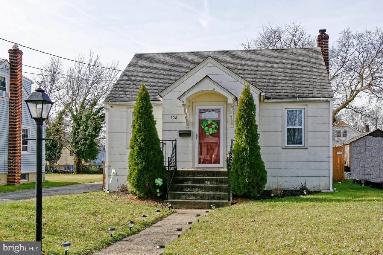 108 Oak Avenue - Photo 1