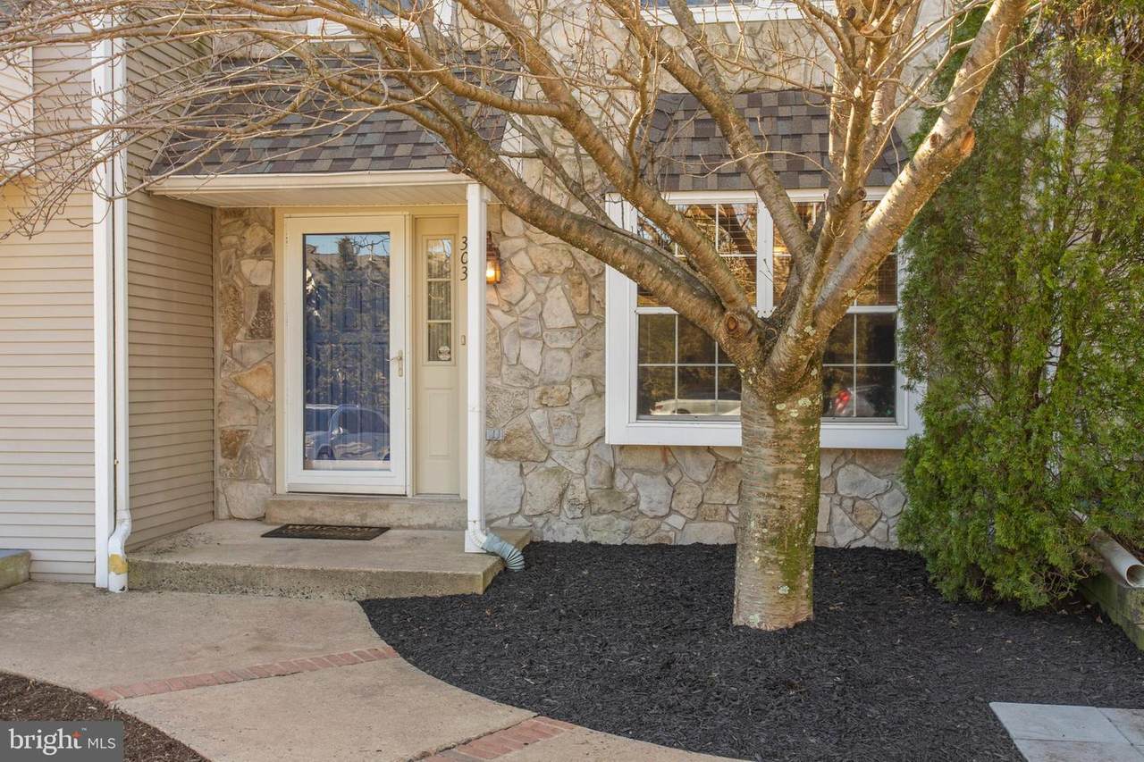 303 Countryside Court - Photo 1