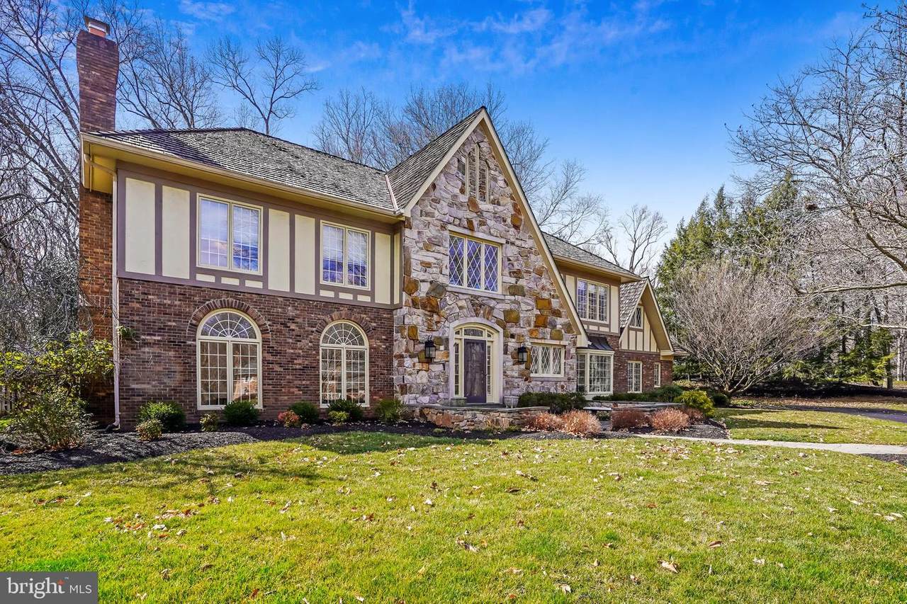 8812 Mayberry Court - Photo 1