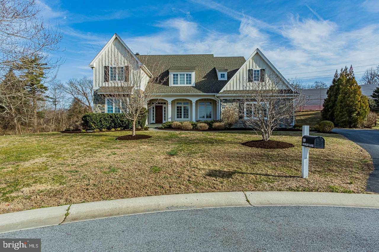 10 Hadley Lane - Photo 1