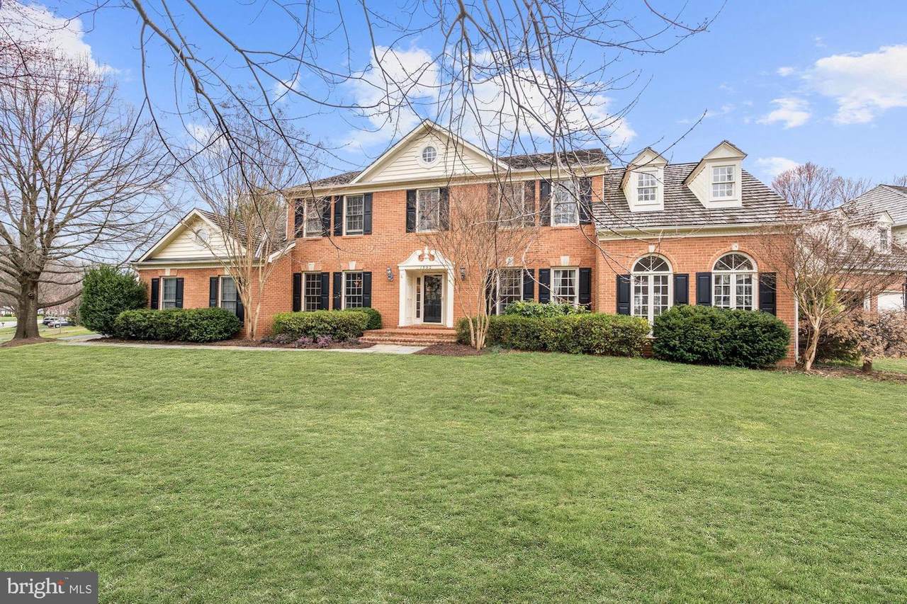 1502 Woodlea Drive - Photo 1