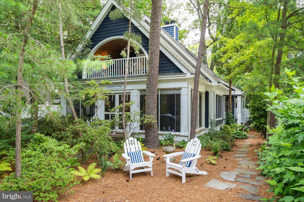 141 Columbia Avenue - Photo 1