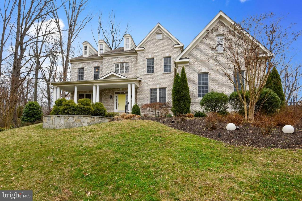 1831 Elgin Drive - Photo 1
