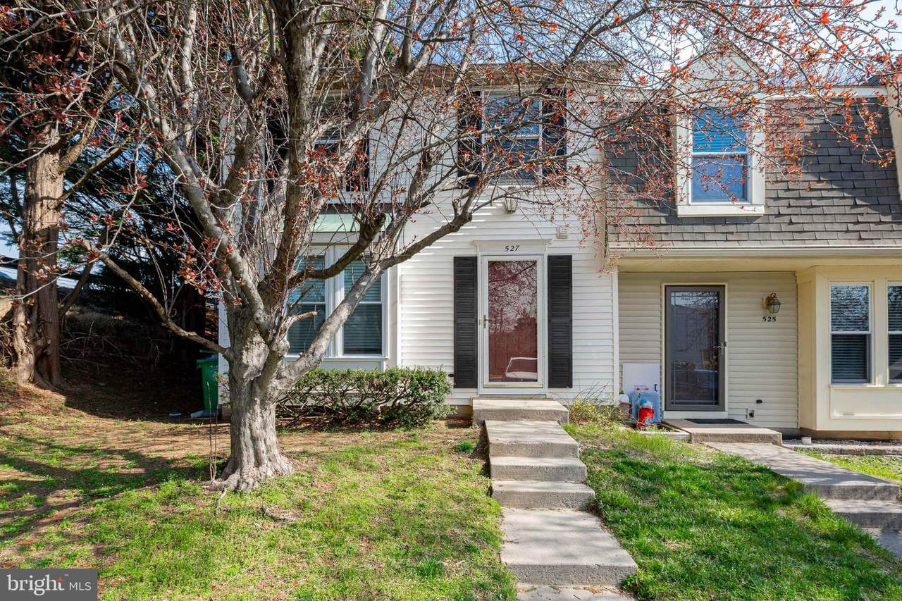 527 White Surf Drive - Photo 1