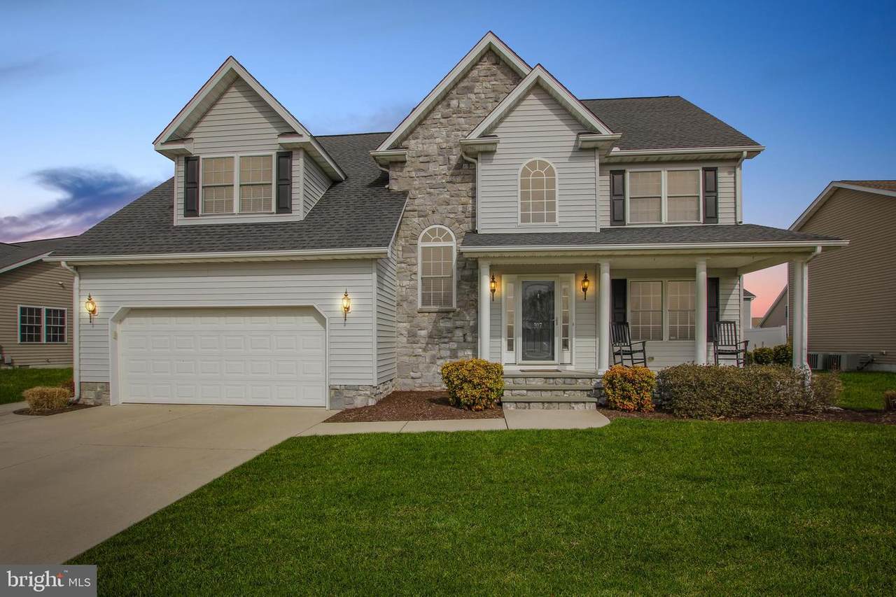 307 Plantation Drive - Photo 1