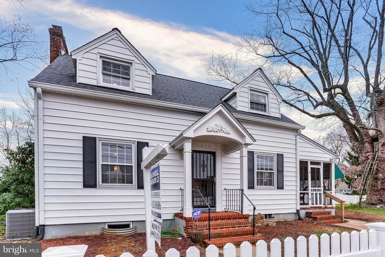 1423 Poplar Avenue - Photo 1