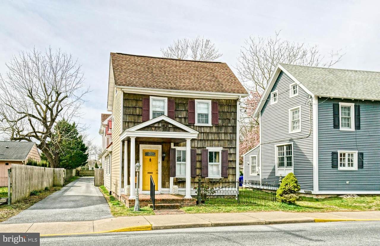 322 Union Street - Photo 1