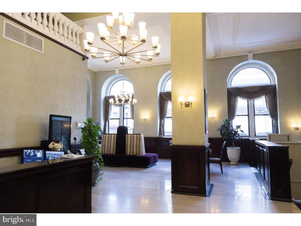 1324 Locust Street - Photo 1