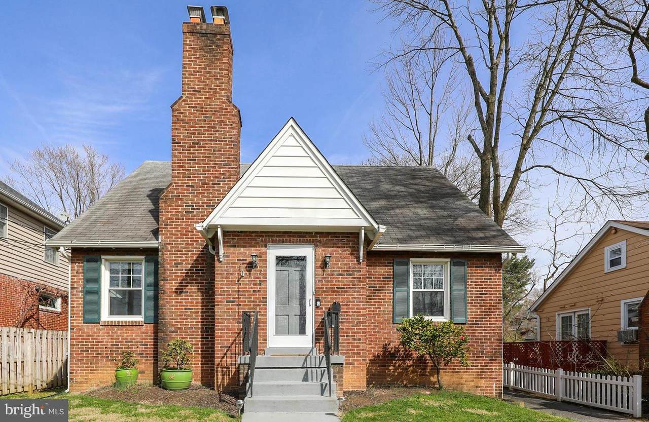 9111 Louis Avenue - Photo 1