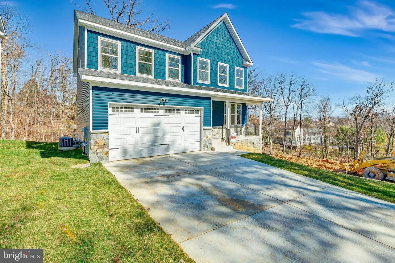 6321 Joslyn Place - Photo 1