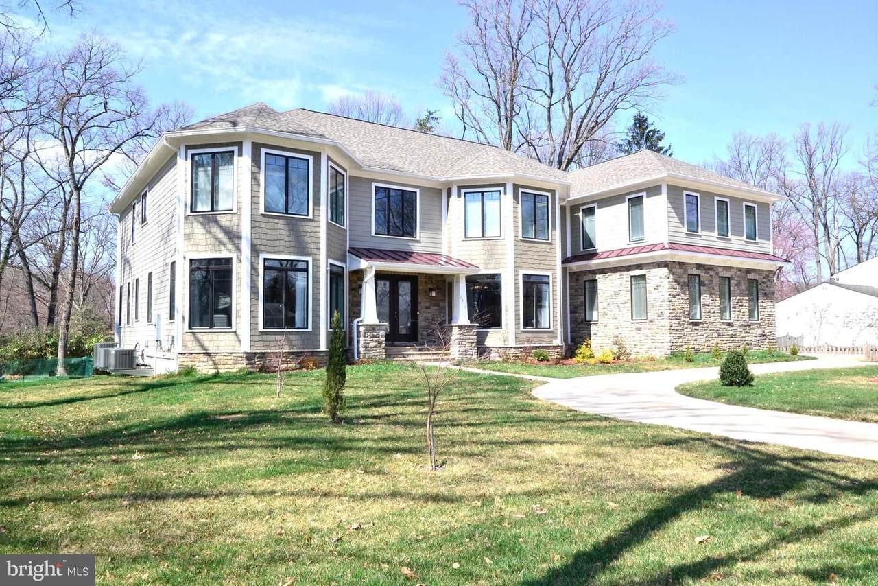 2416 Cedar Lane - Photo 1