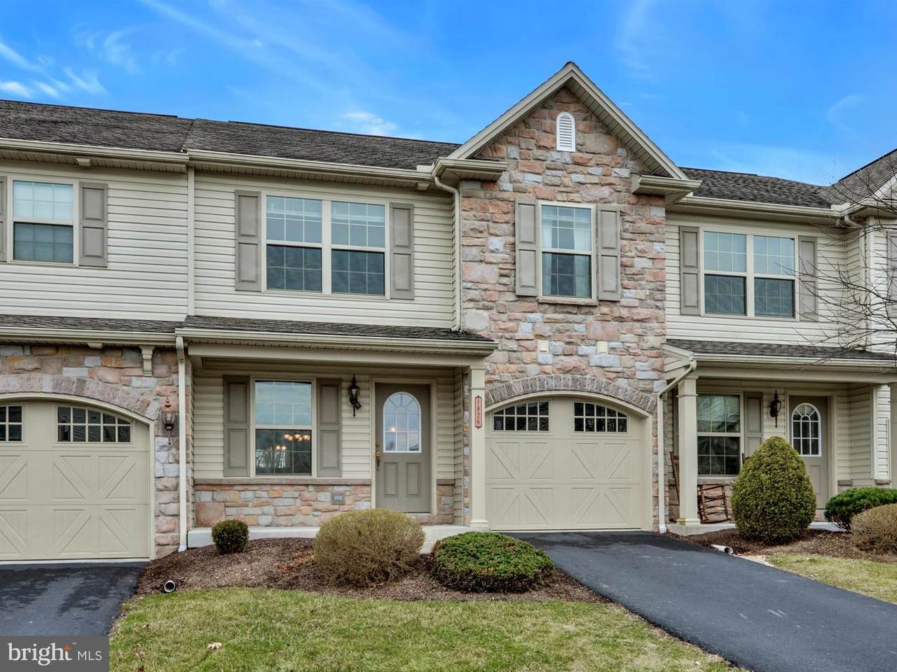 1826 Vista Drive - Photo 1