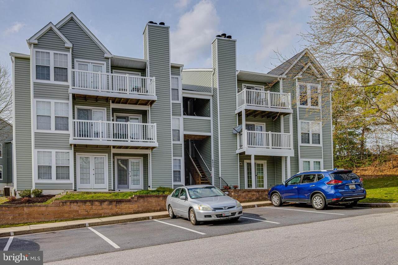6025 Rock Glen Drive - Photo 1