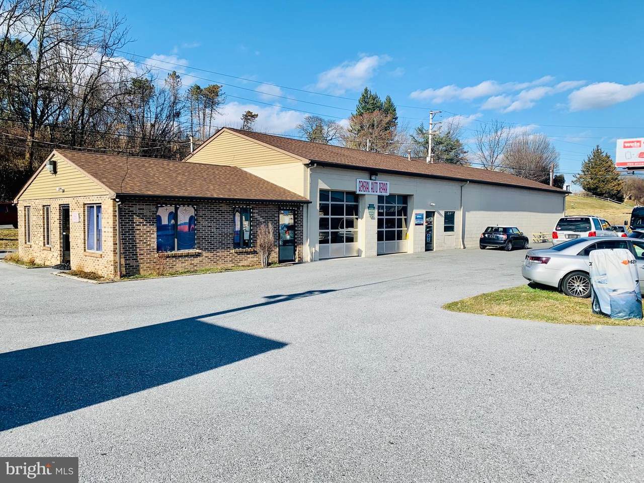 2280 Lancaster Pike - Photo 1
