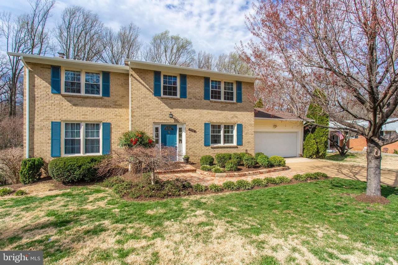5230 Nottinghill Lane - Photo 1