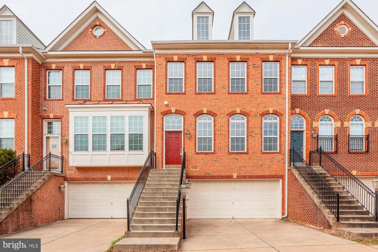 5686 Faircloth Court - Photo 1