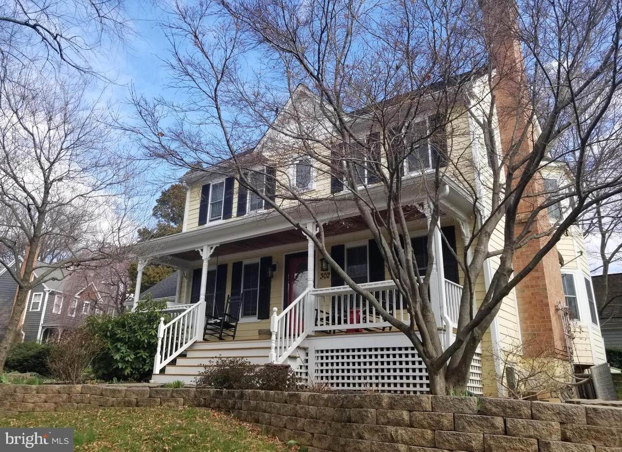 302 Loudoun Street - Photo 1