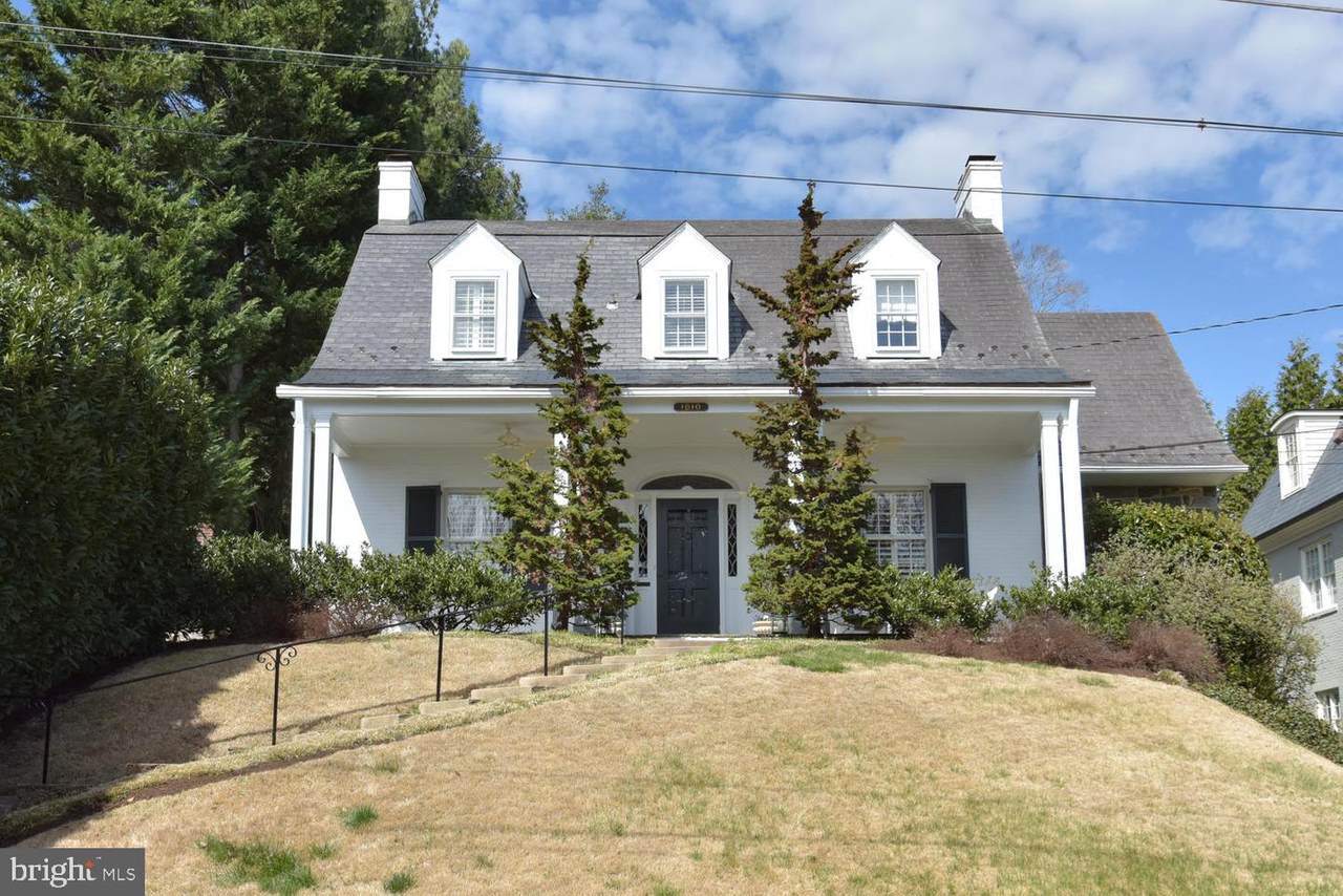 1810 Edgehill Drive - Photo 1
