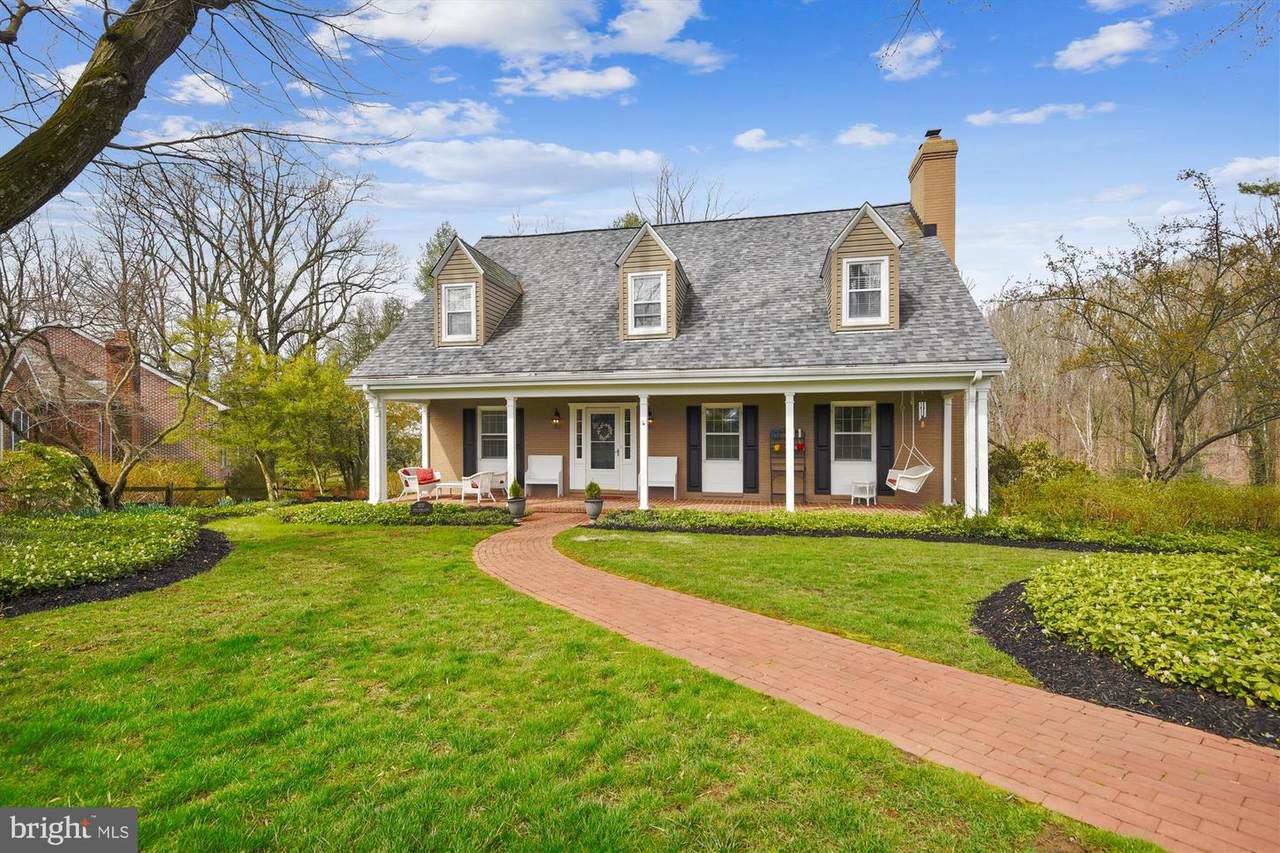 1010 West Wind Court - Photo 1