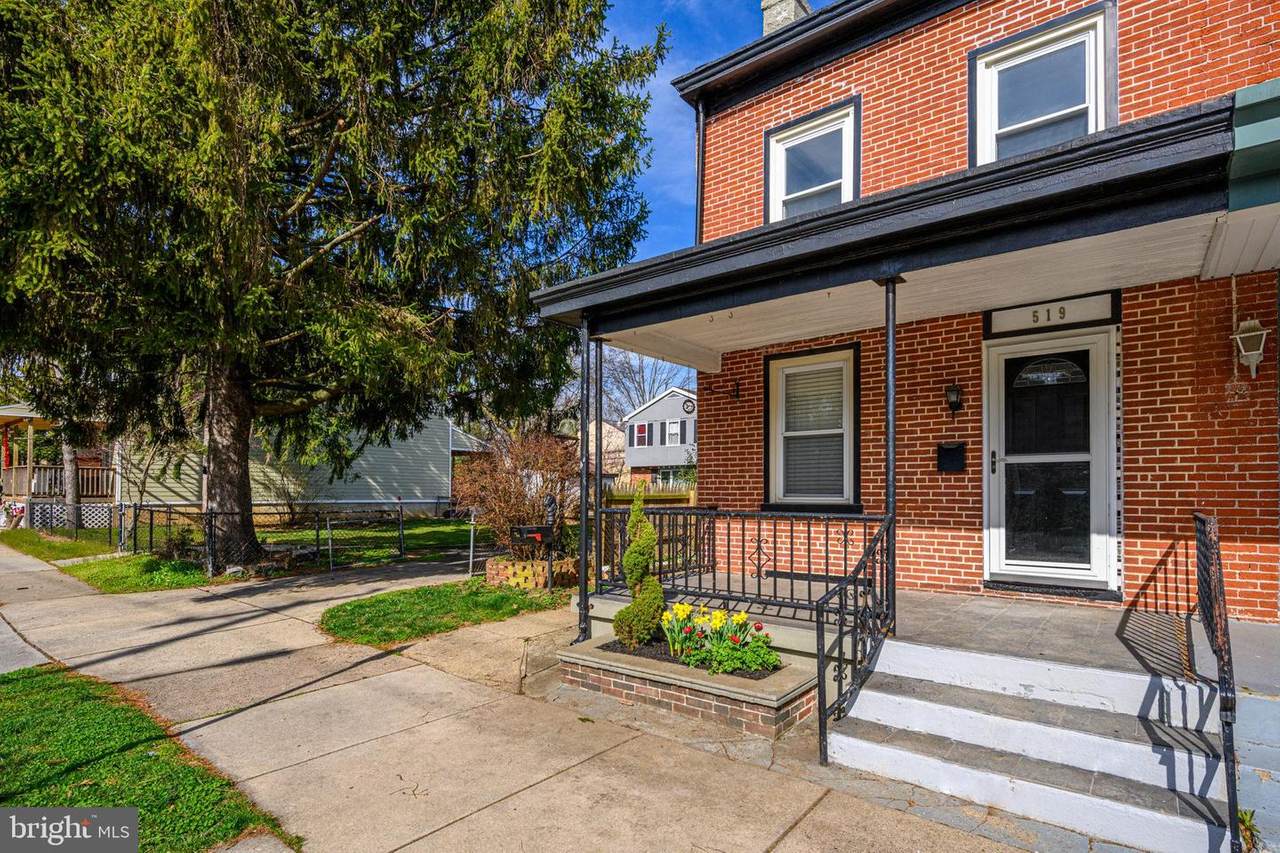 519 Barnard Street - Photo 1