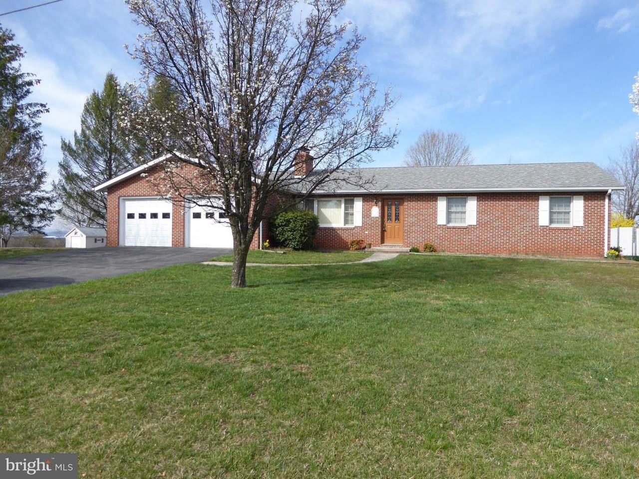 127 Harvest Drive - Photo 1