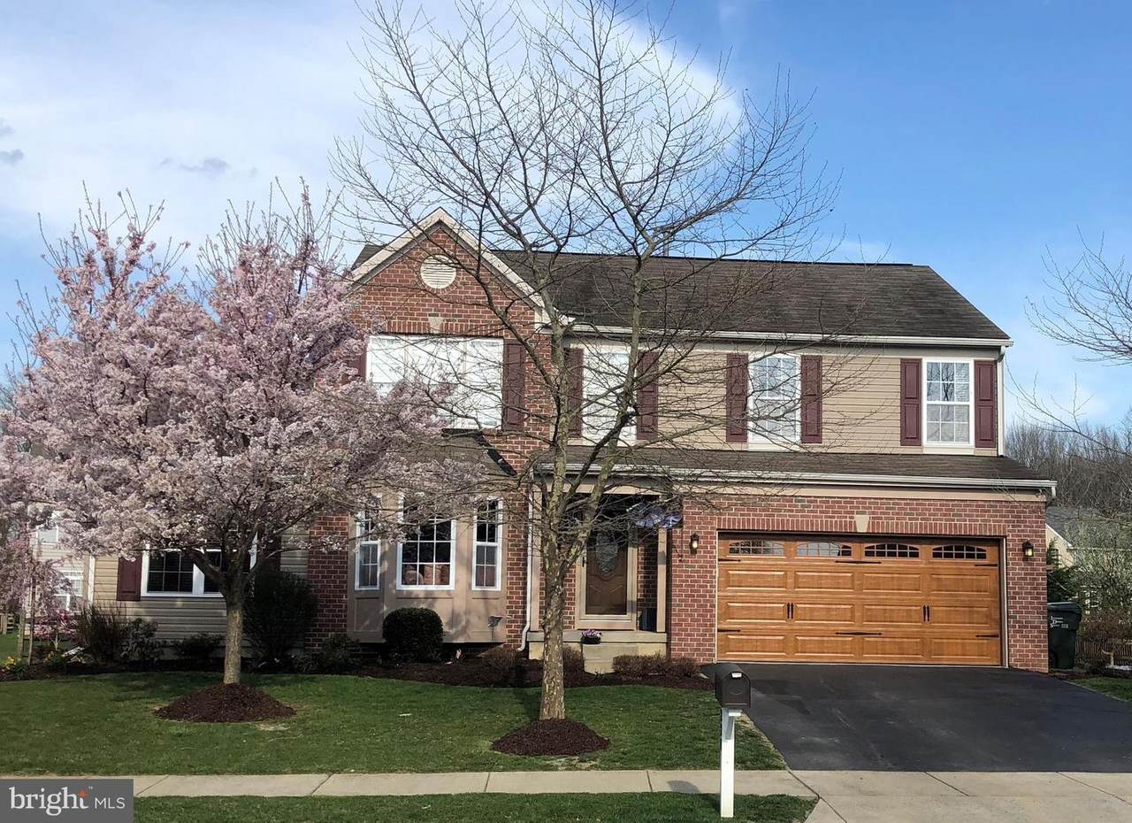 220 Karins Boulevard - Photo 1