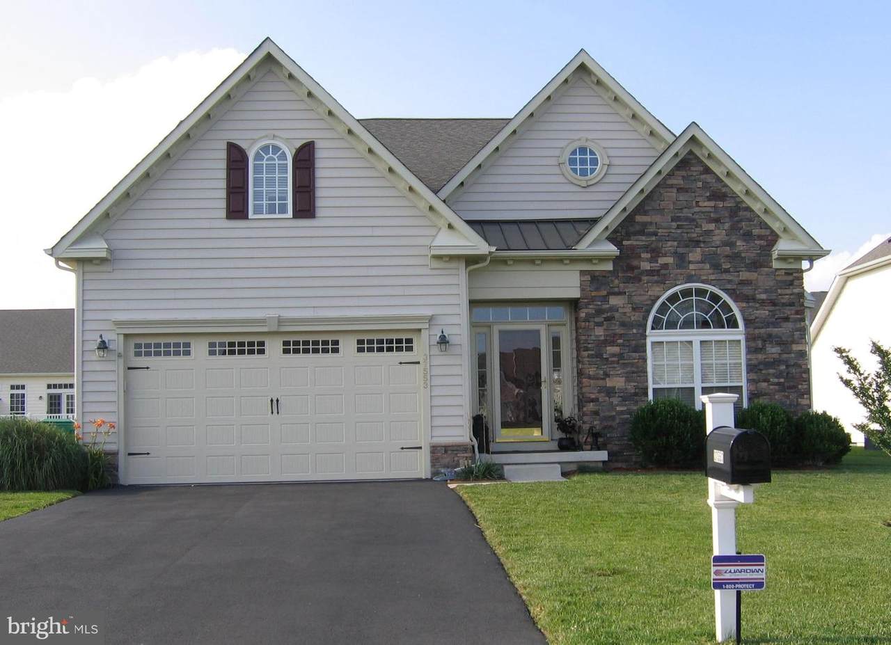 37553 Janice Circle - Photo 1