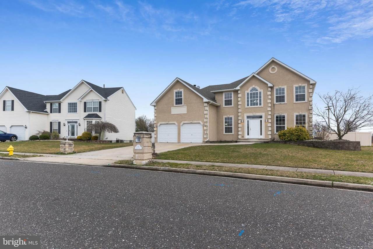 16 Aster Drive - Photo 1