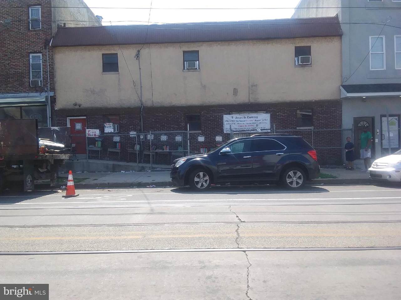 4512-16 Lancaster Avenue - Photo 1