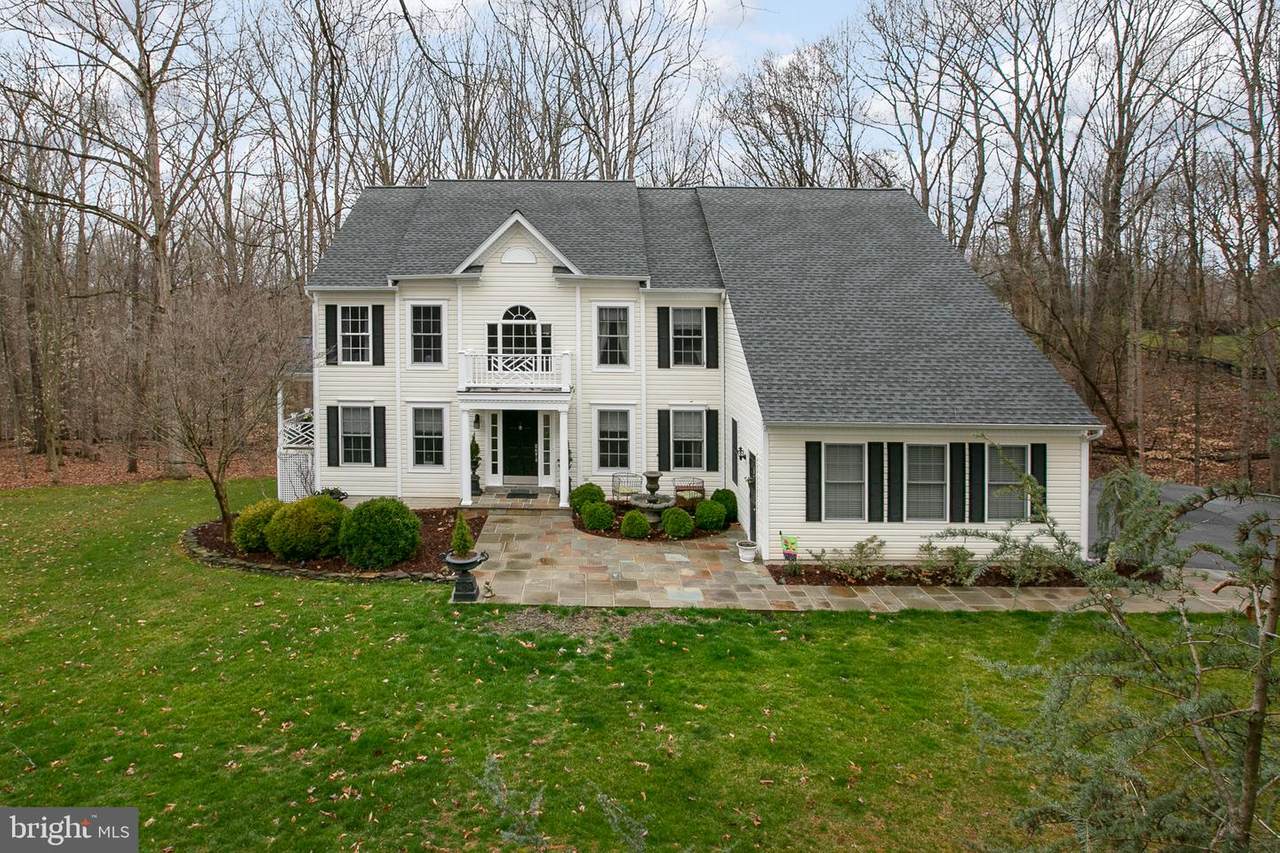 7735 Knightshayes Drive - Photo 1