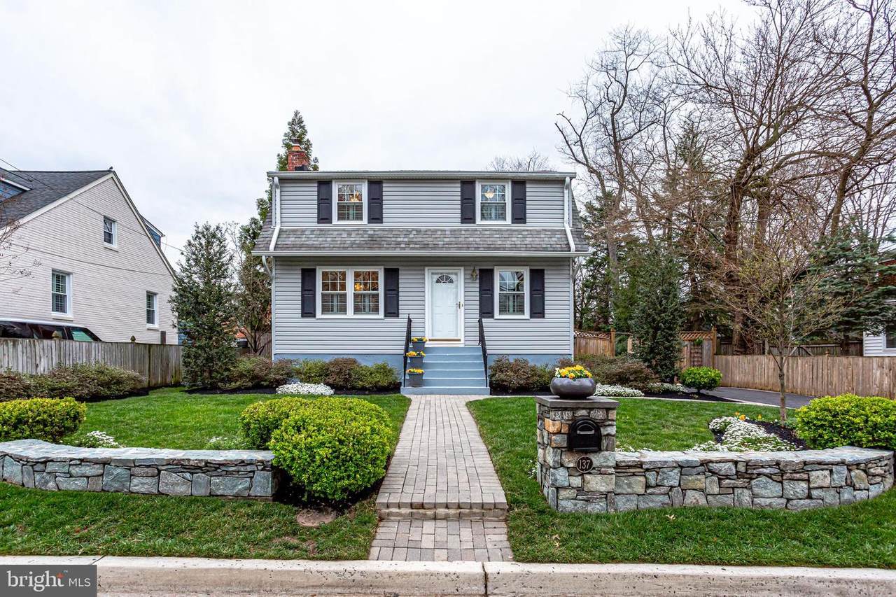 137 Garfield Street - Photo 1