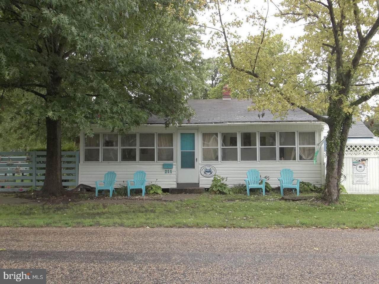 211 Vernon St - Photo 1