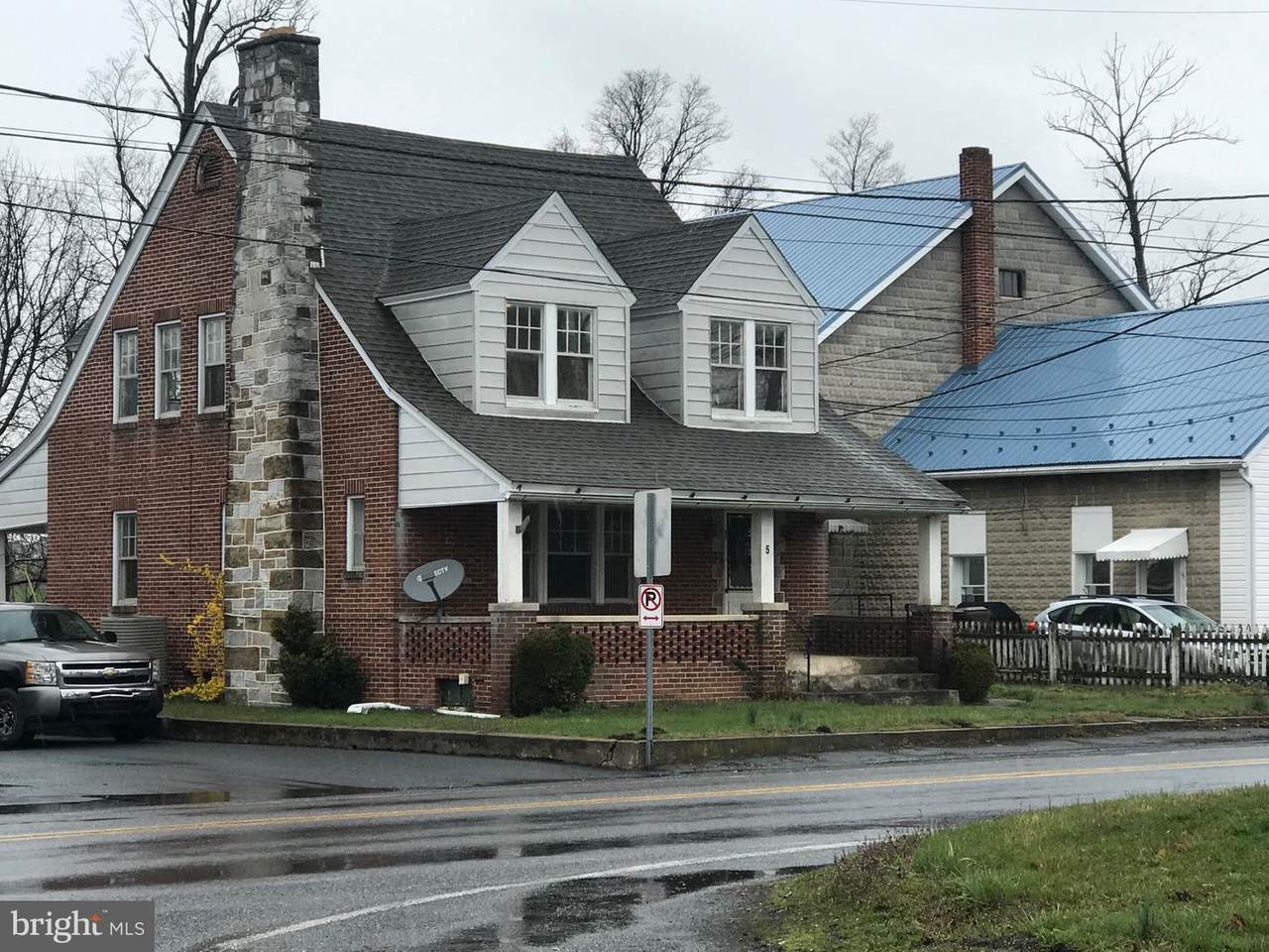 5 Main Street - Photo 1