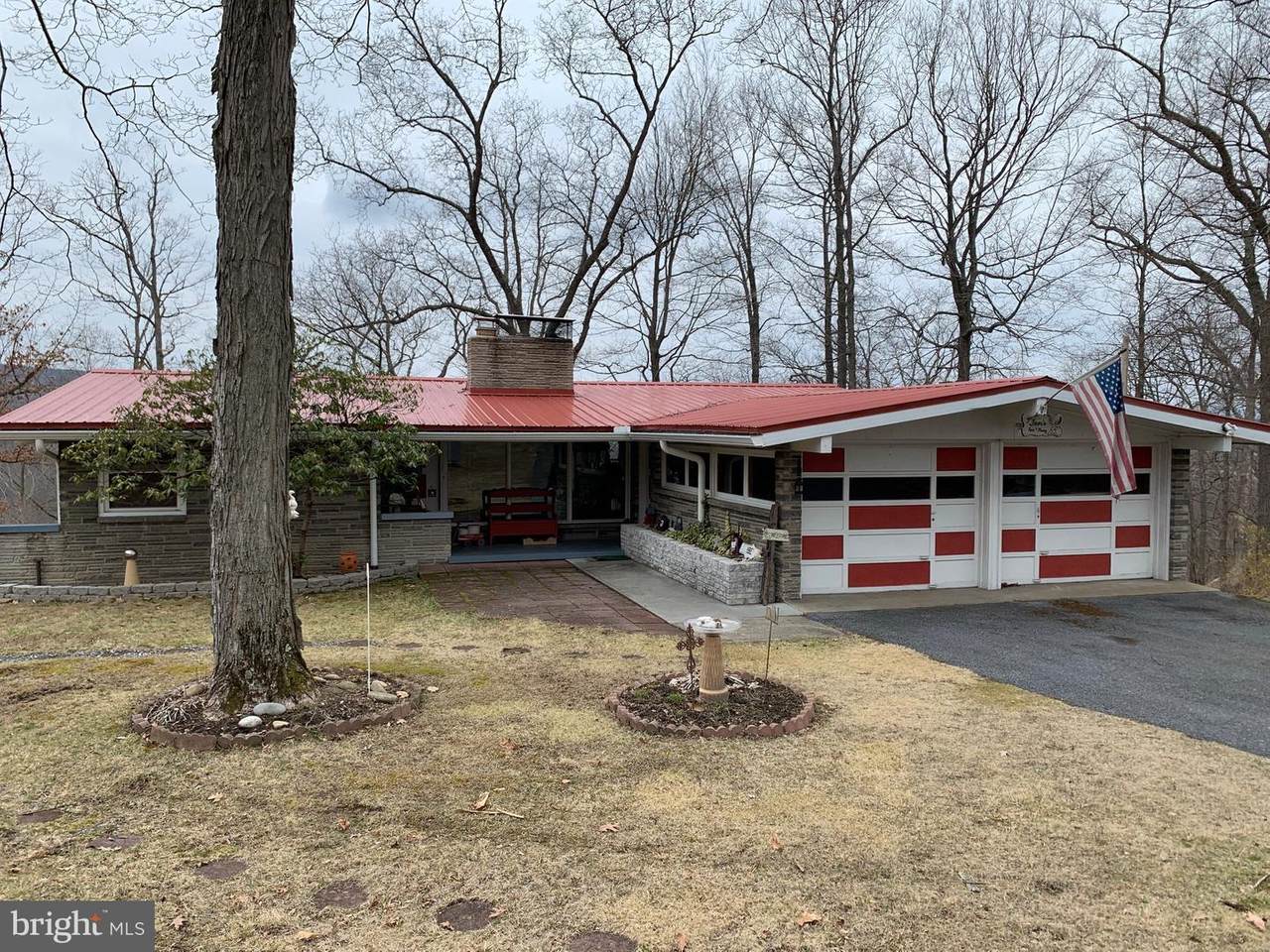 429 Briar Valley Road - Photo 1