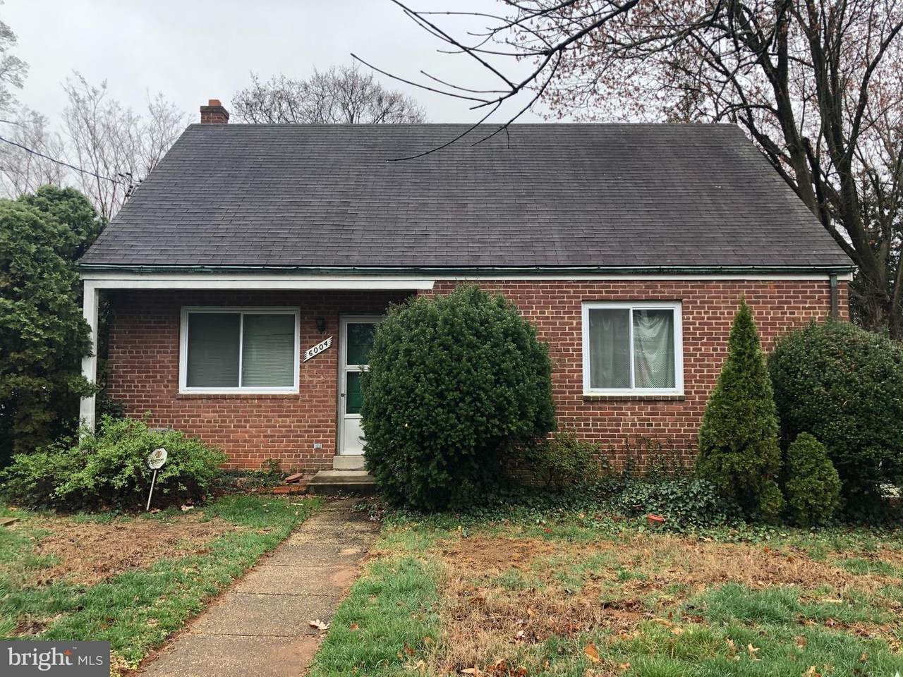 6004 Johnson Avenue - Photo 1