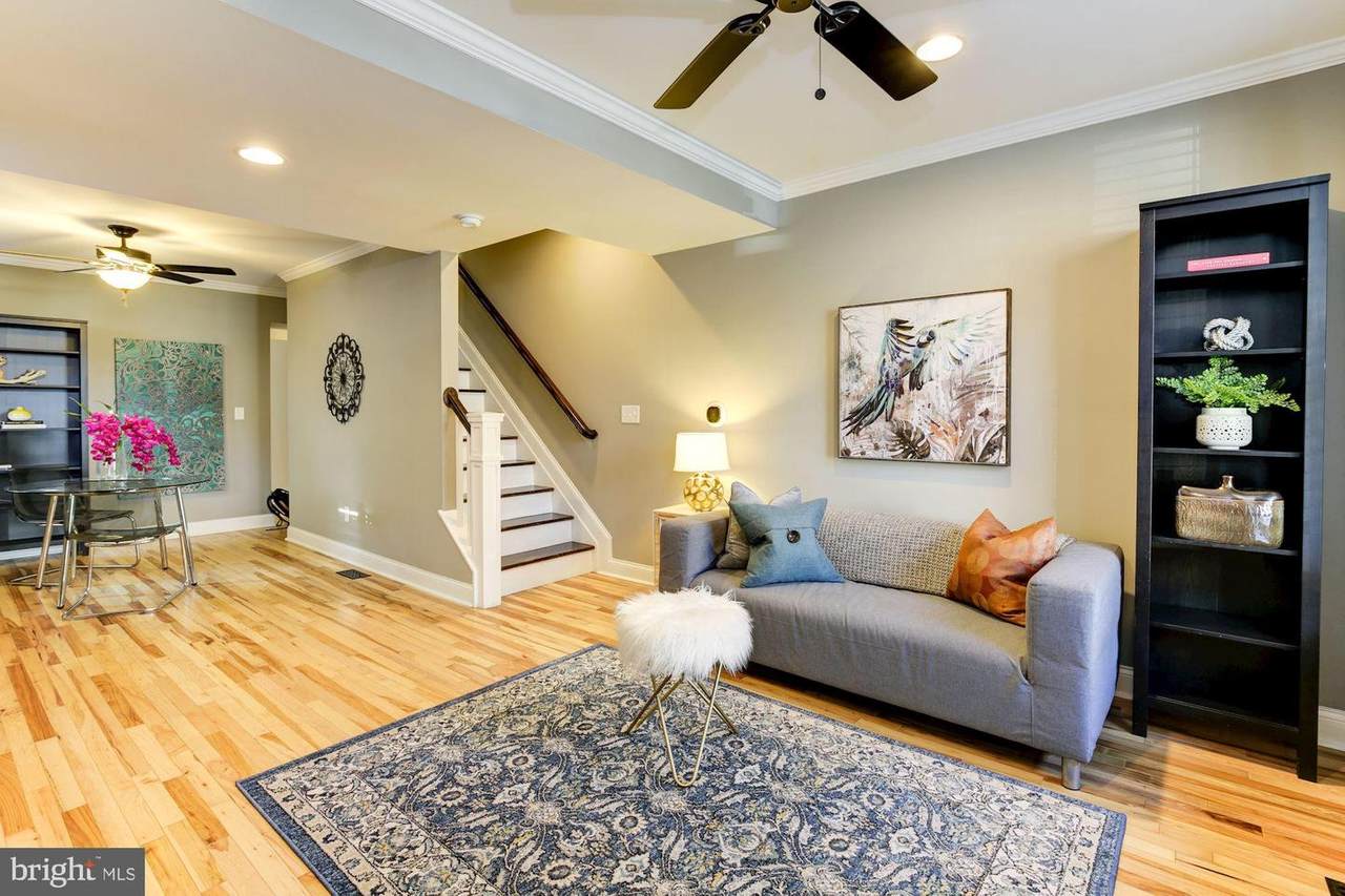 1821 Lombard Street - Photo 1