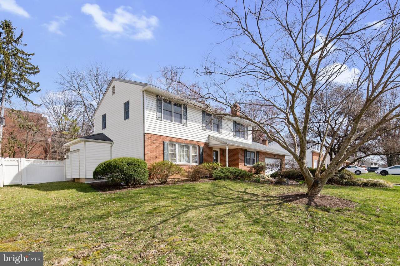 123 Wembley Drive - Photo 1