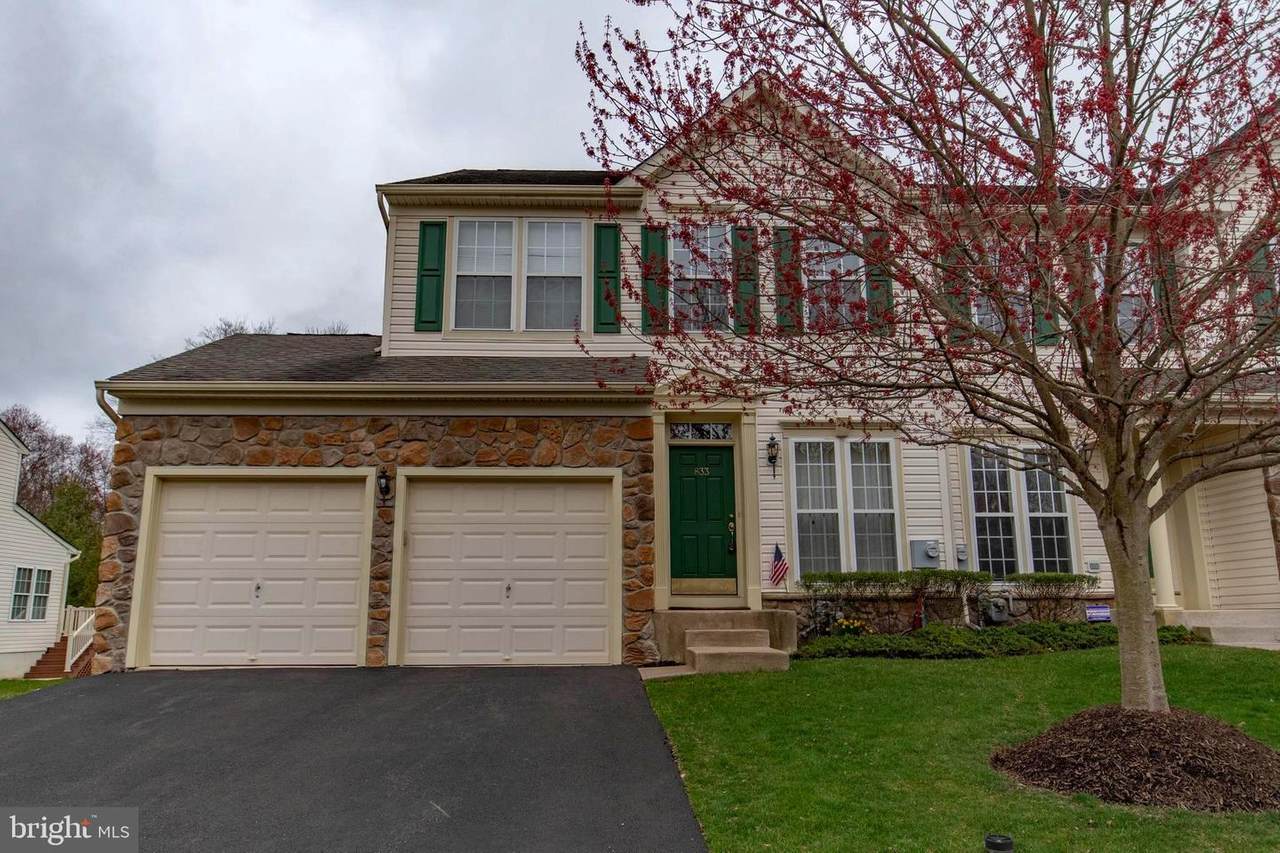 833 Geranium Drive - Photo 1