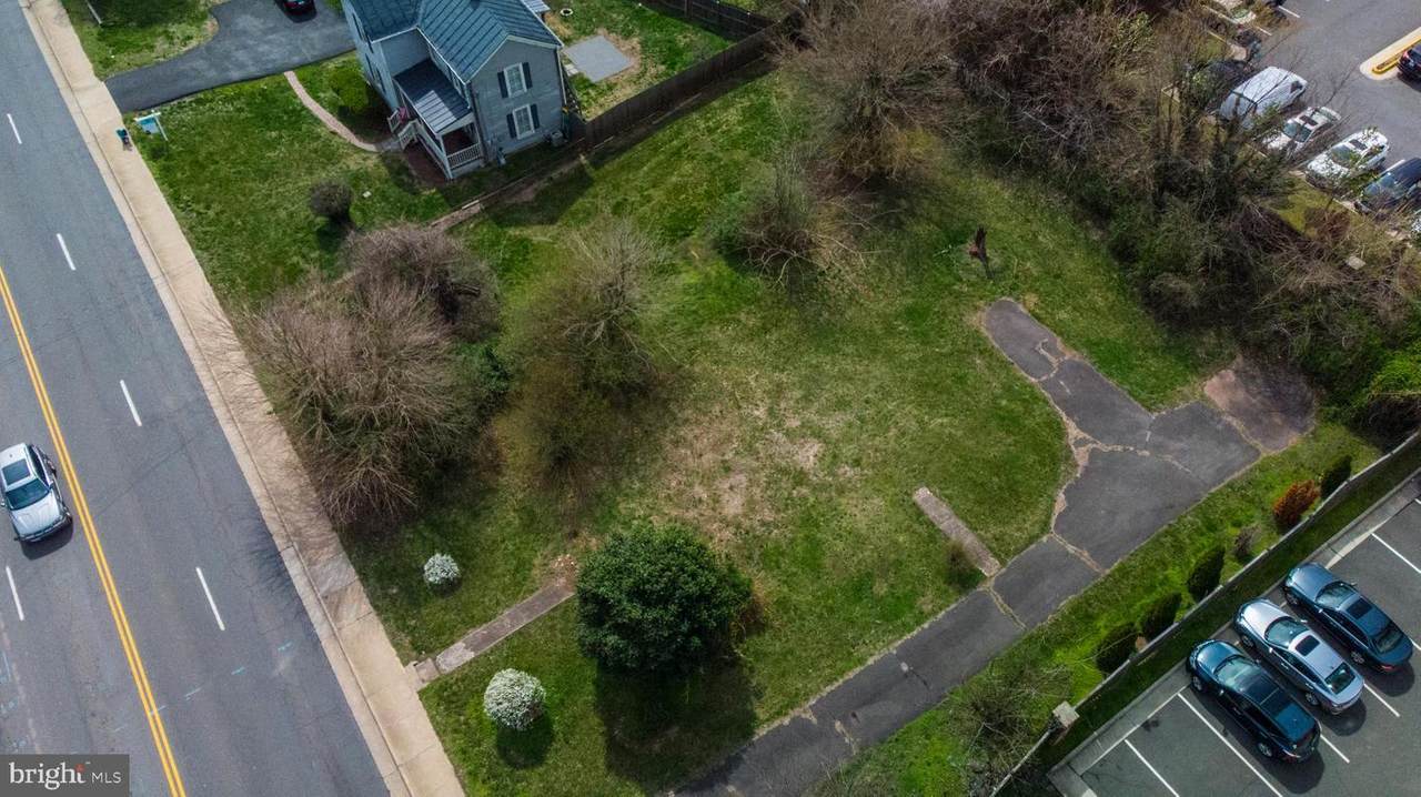 9504 Grant Avenue - Photo 1