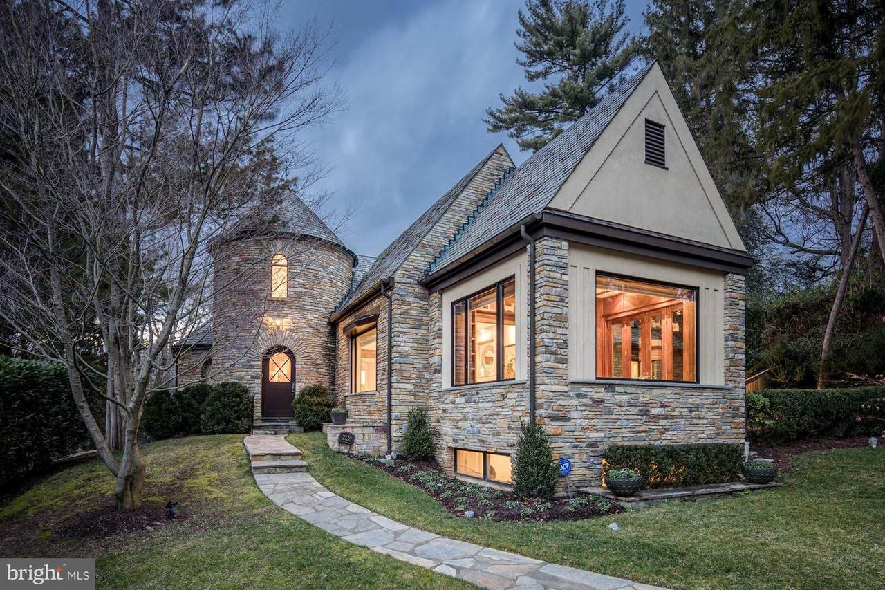 2730 Chain Bridge Road - Photo 1 2730 Chain Bridge Road - Photo 1