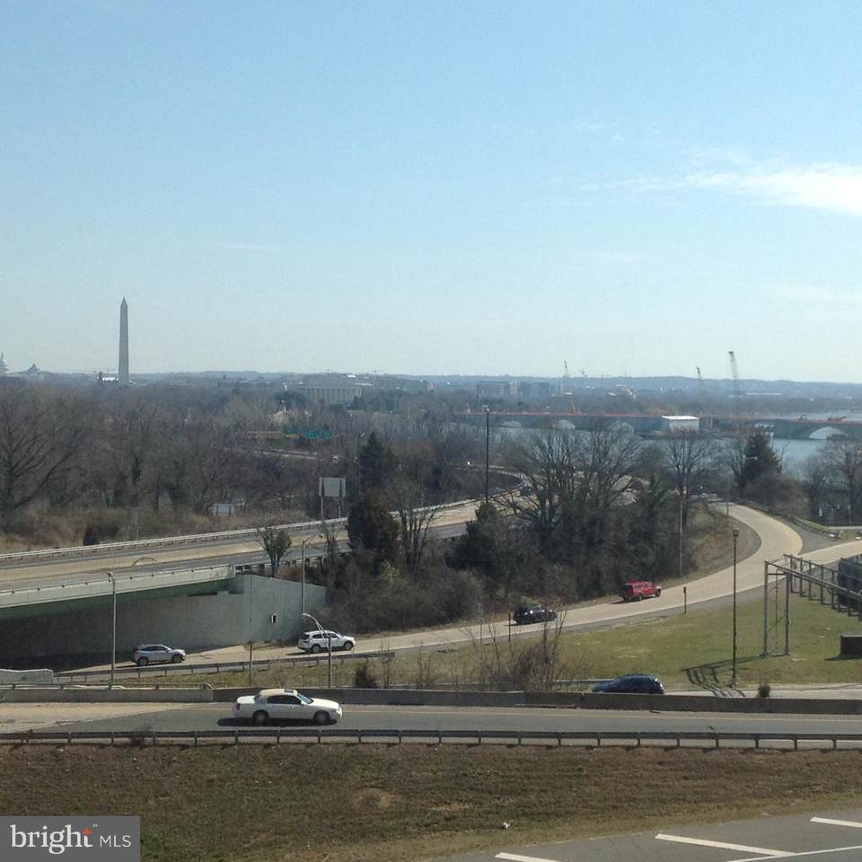 1021 Arlington Boulevard - Photo 1