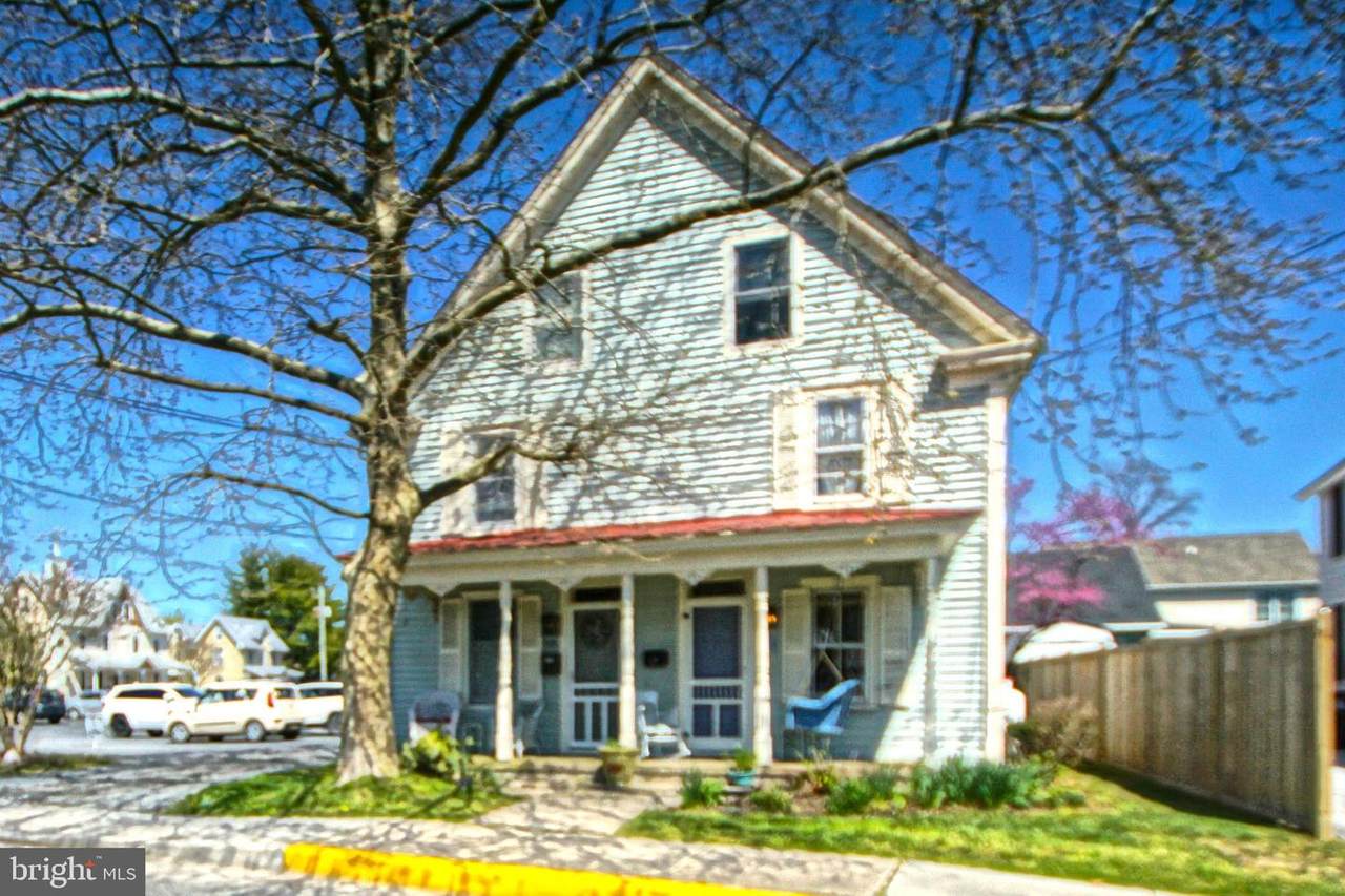 113 4TH Street - Photo 1 113 4TH Street - Photo 1