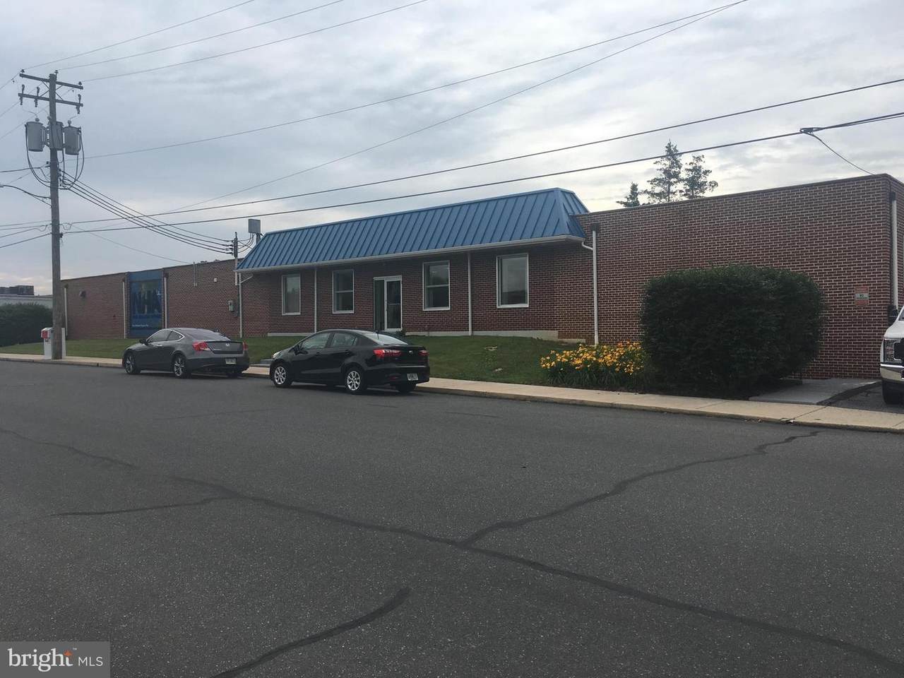 494 Broad (& 435 W Main St) Street - Photo 1