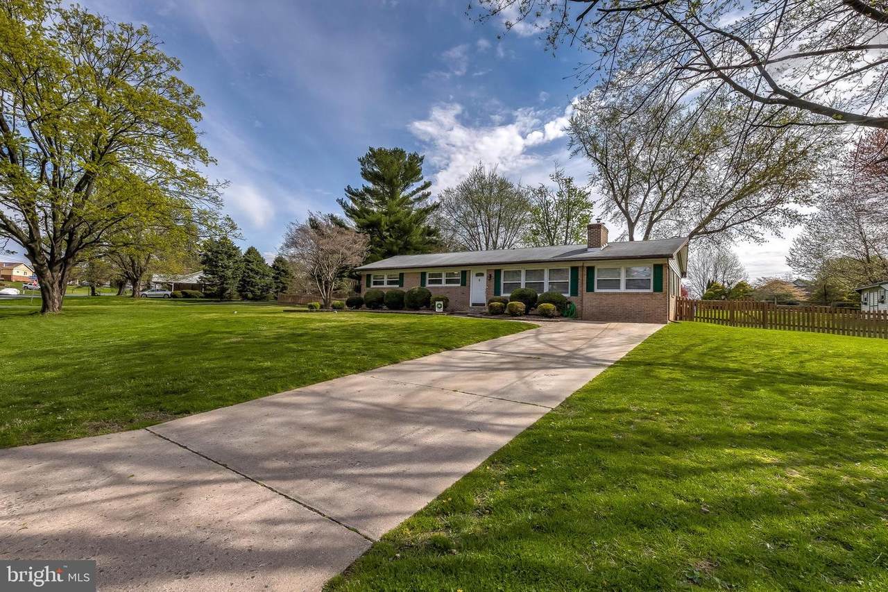 2405 Fairview Drive - Photo 1