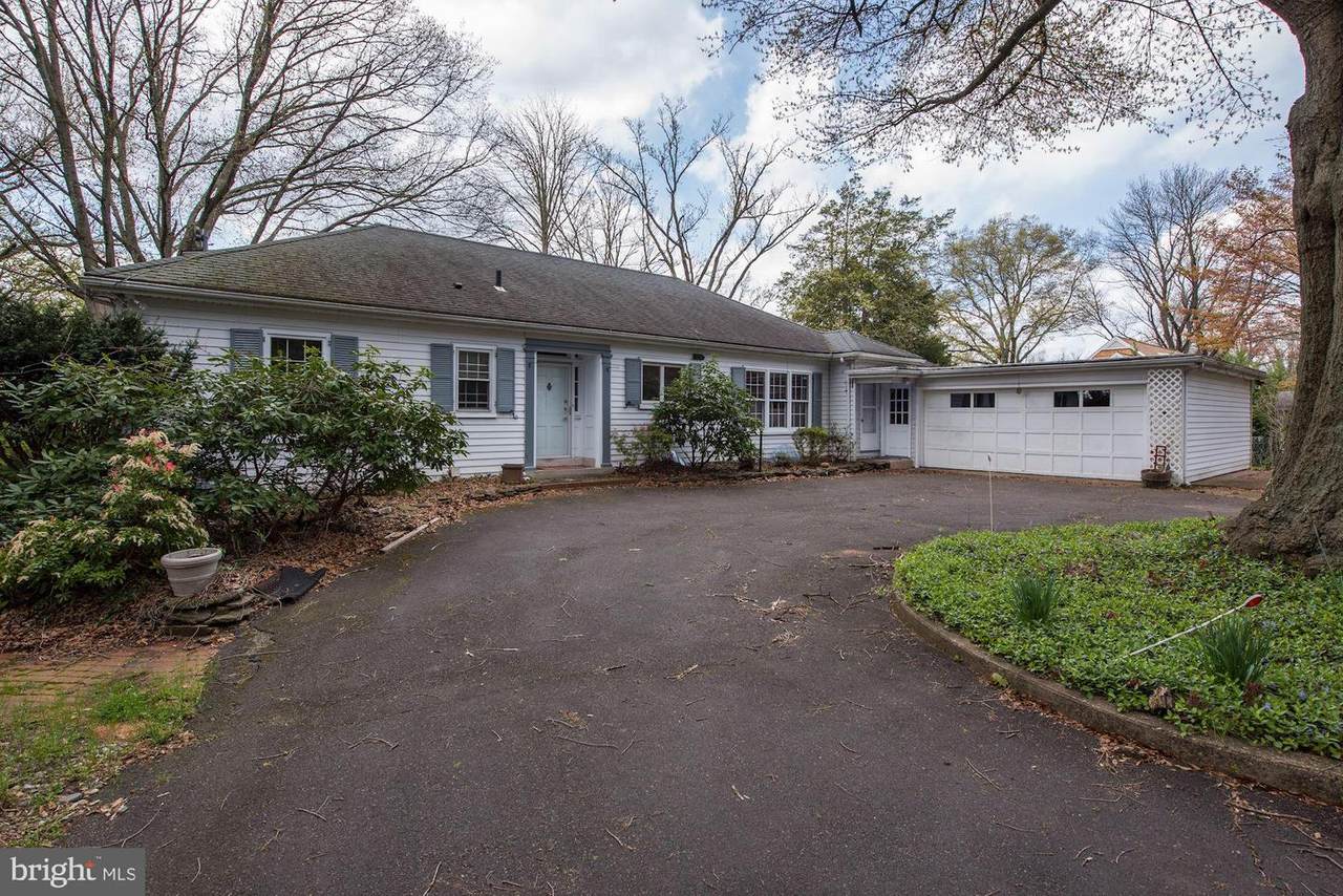1144 River Road - Photo 1
