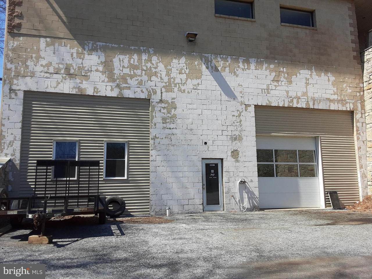 401 7TH Street - Photo 1