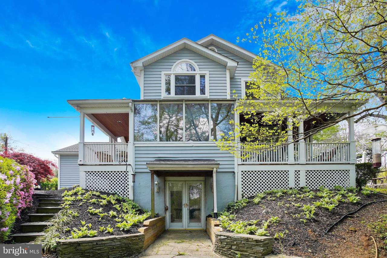 1555 Ashcroft Lane - Photo 1