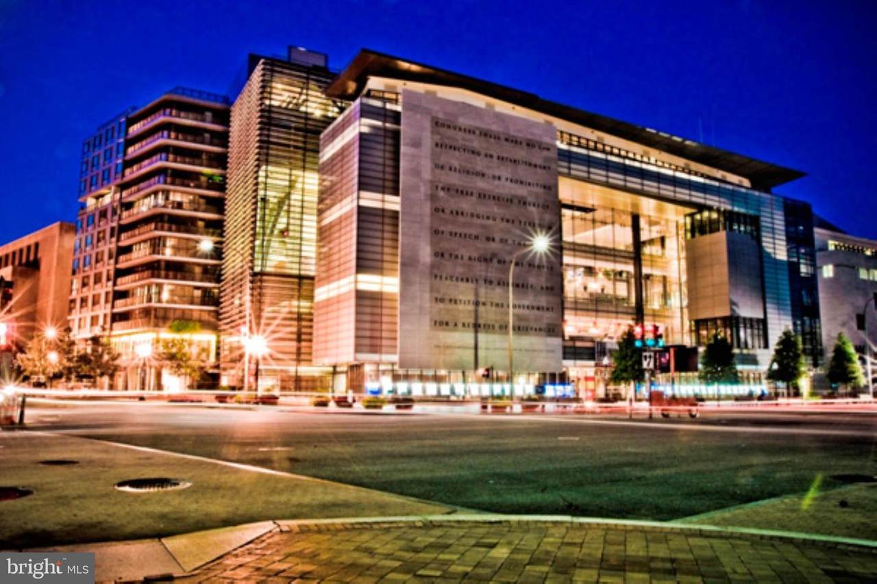 565 Pennsylvania Ave - Photo 1