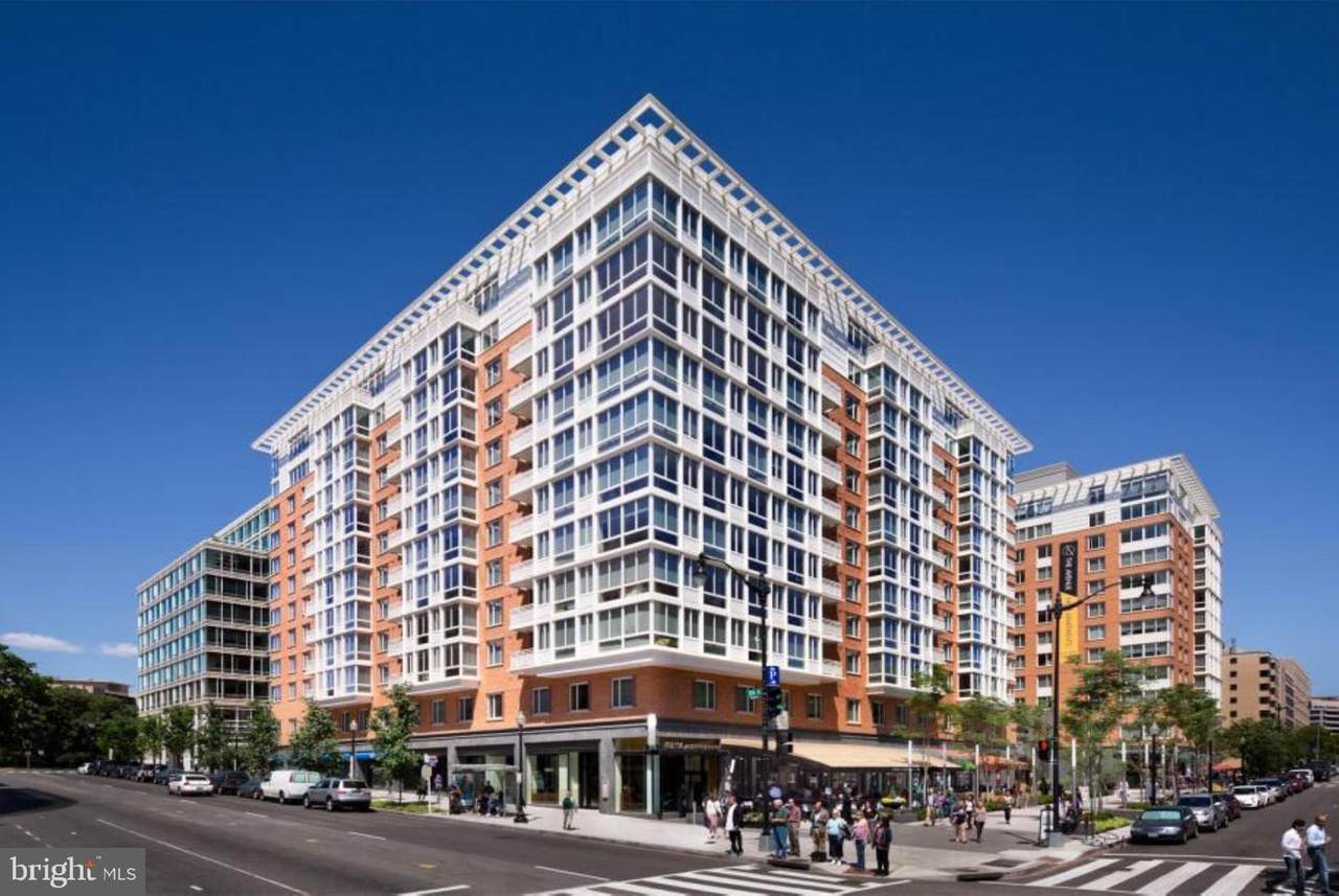 2221 I Street - Photo 1